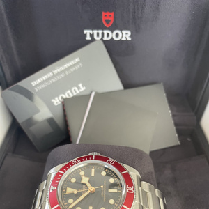 Tudor Tudor Black Bay Red M7941A1A0RU-0001 921517