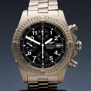Breitling Avenger Titanium Chronograph E13360 E13360 292703