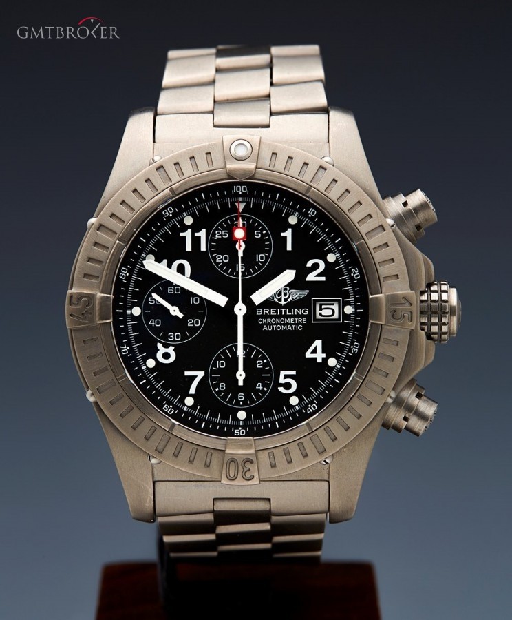 Breitling Avenger Titanium Chronograph E13360 E13360 292703