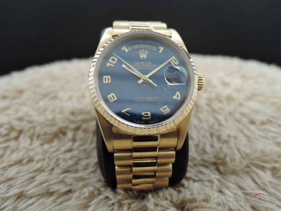 Rolex Day-date 18238 18k Gold With Original Blue Arabic 18238 288765