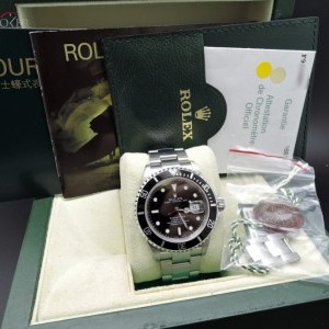 Rolex Submariner 16610 no Hole Case With Box And Paper 16610 586149