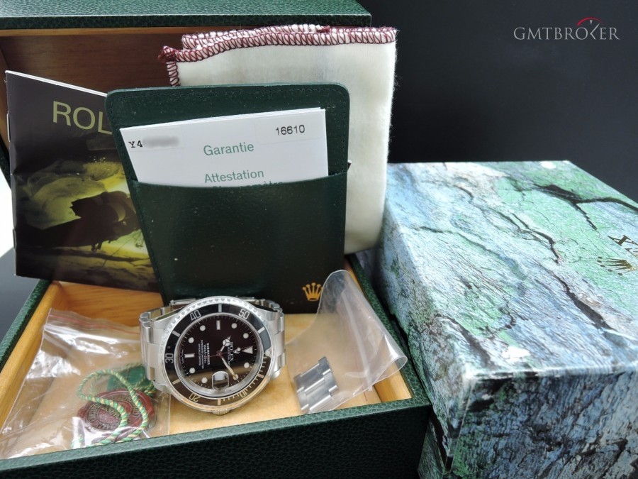 Rolex 2003  Submariner 16610 Black Dial With Box And Pap 16610 654707