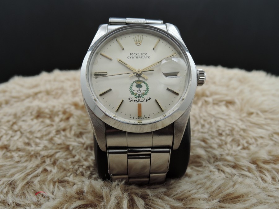 Rolex Oyster Date 6694 Original Silver Dial With Uae Log 6694 378997
