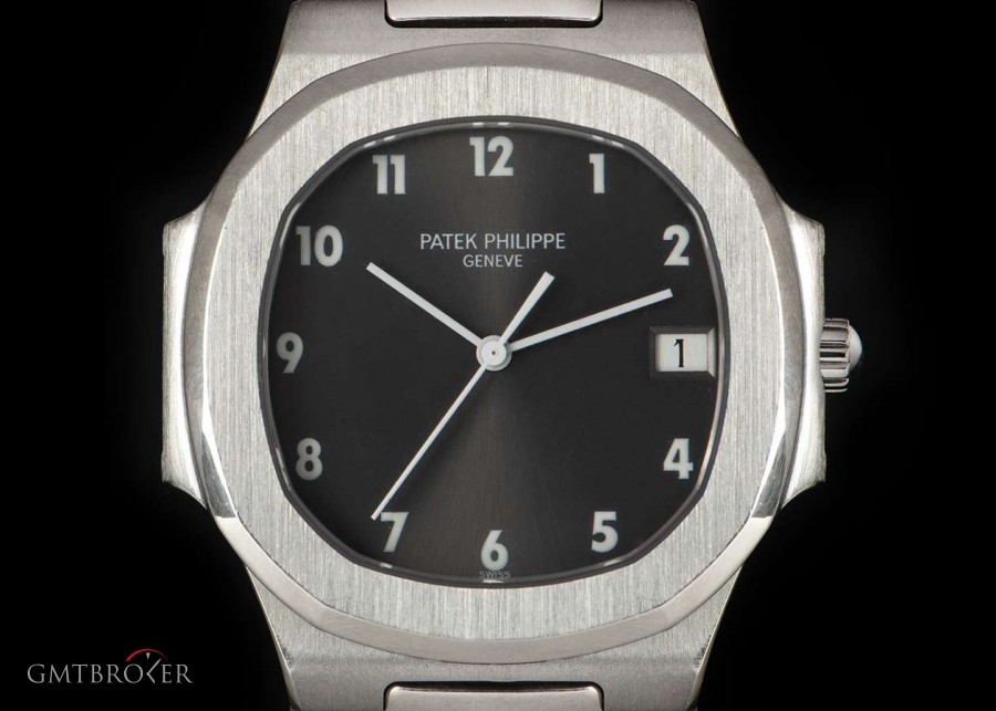 Patek Philippe Nautilus Mid-Size Quartz Stainless Steel Grey Arab 3900/1A 833902