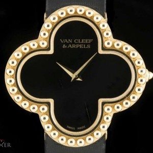 Van Cleef & Arpels Cleef  Arpels Alhambra Mid-Size 18k Yellow Gold On nessuna 779705