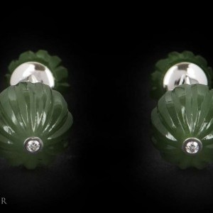 Cartier 18k White Gold Jade and Diamond Set Cufflinks nessuna 834394